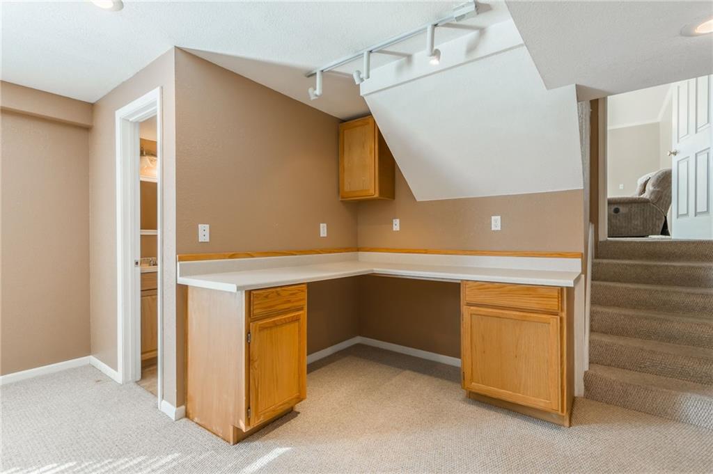 10700 N Holmes Street