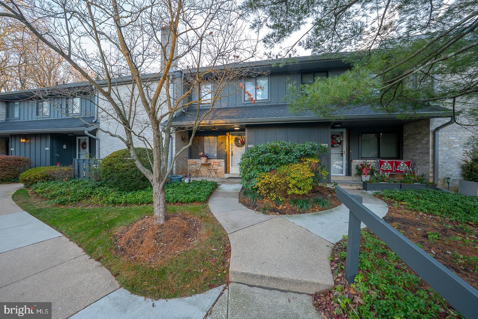 521 Foxwood Lane 521