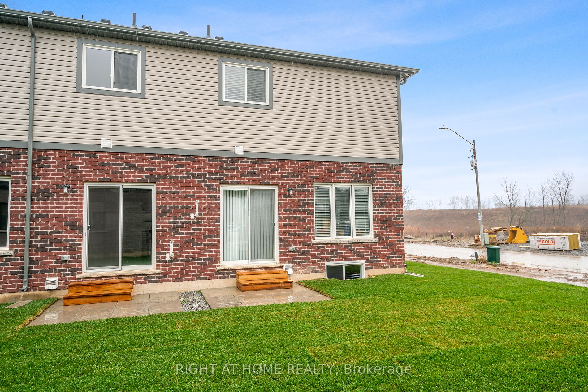 66 Alicia Cres