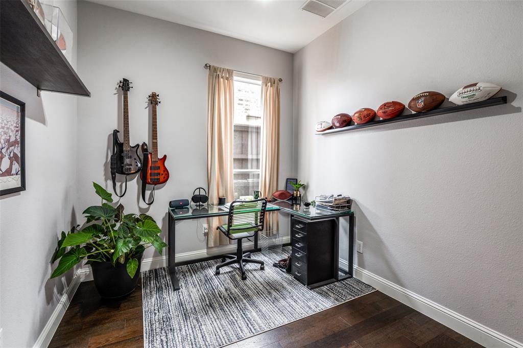 4402 Voyager Drive