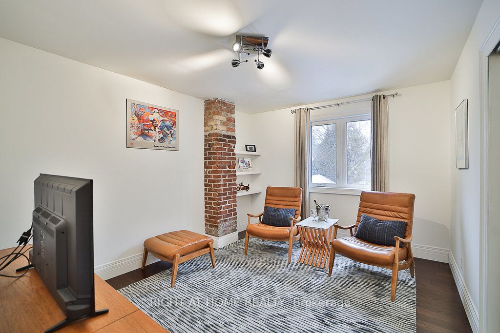 24 Garden Pl