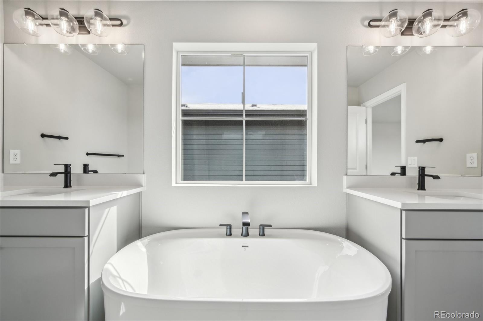 8779 Whiteclover Street