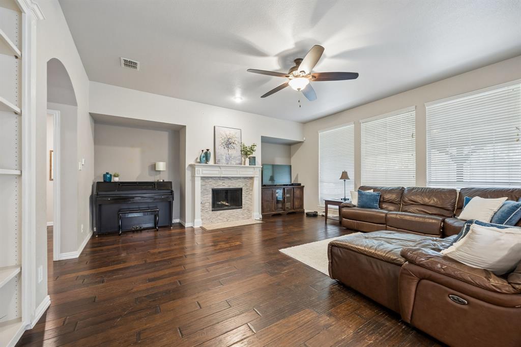 1607 Wood Creek Lane