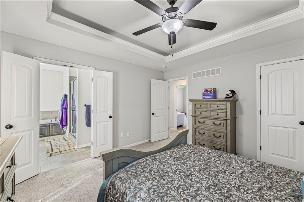 6720 N Cypress Avenue