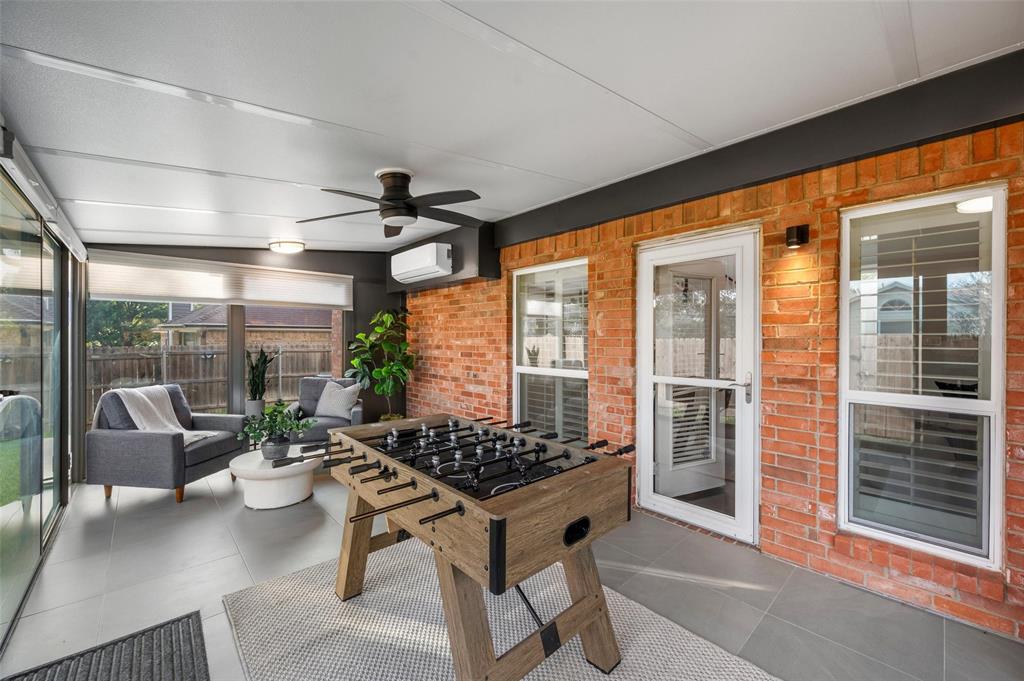 1819 Sandalwood Lane