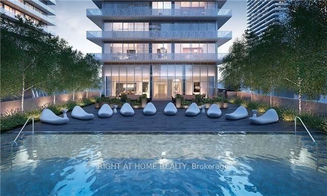 42 E Charles St 2802