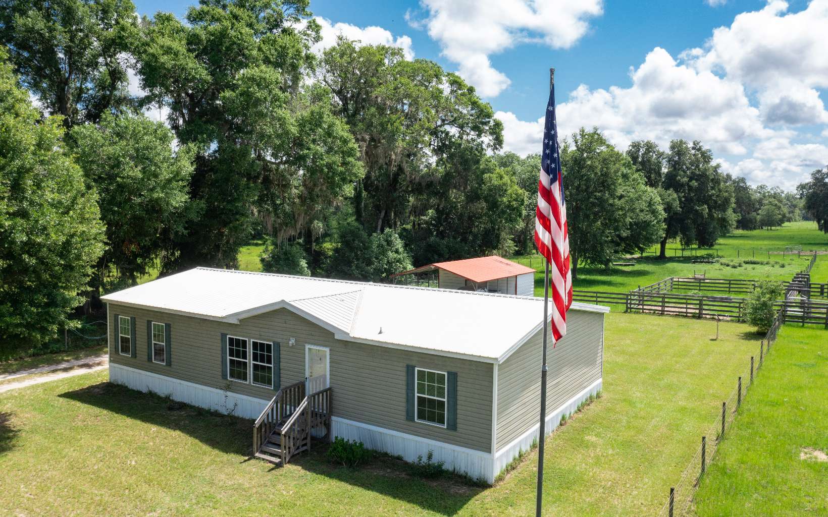 Live Oak Real Estate 8747 66Th Street Live Oak ,FL available for