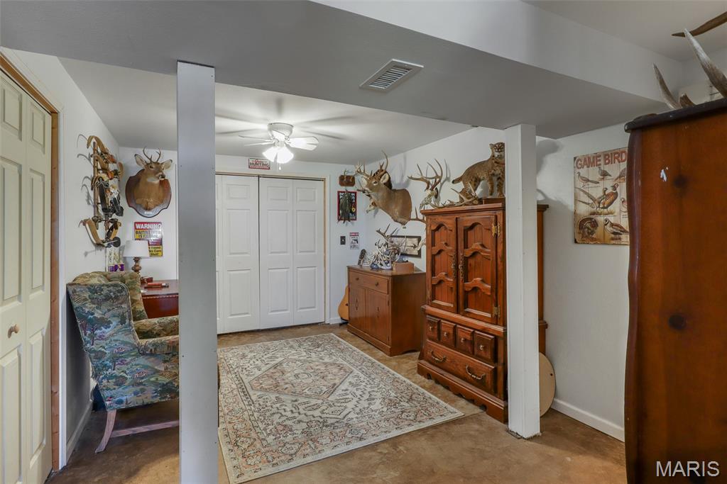 301 Ridgewood Court