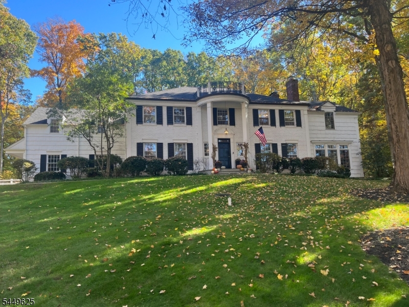 33 Hunter Dr