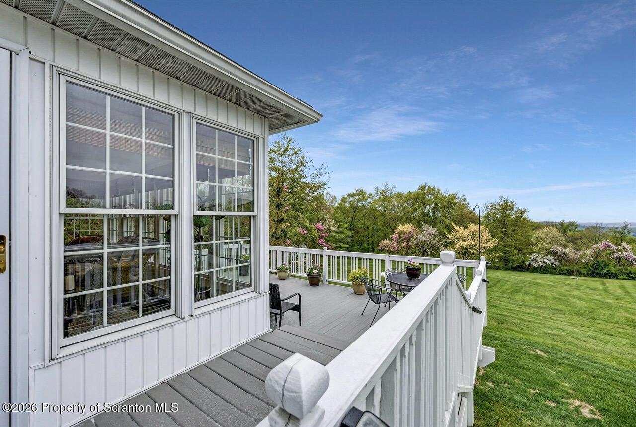 15 Longview Terrace