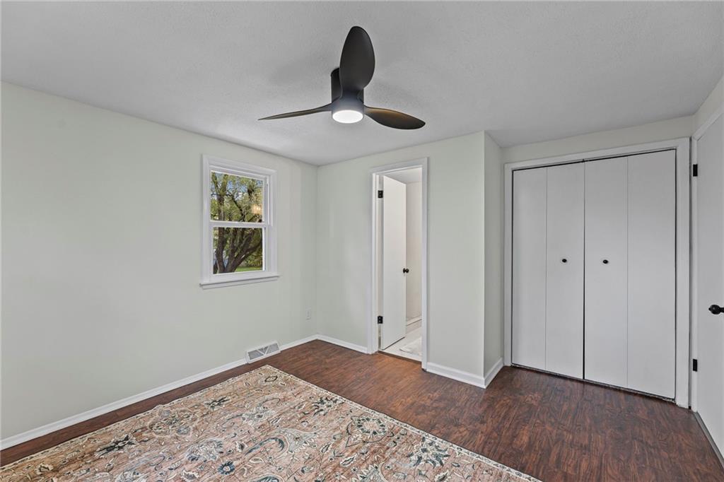 11515 N Charlotte Street