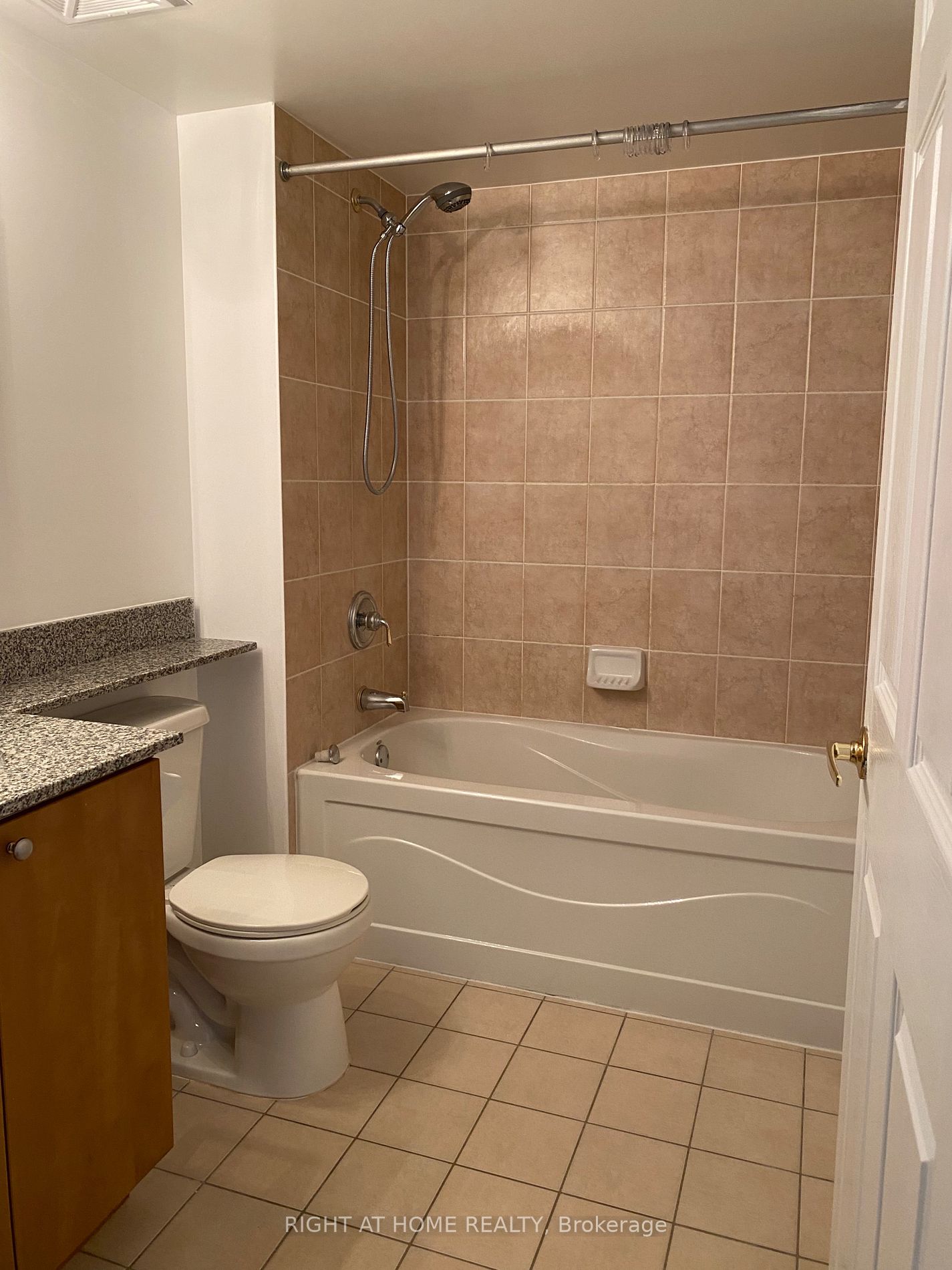 4850 Glen Erin Dr #911