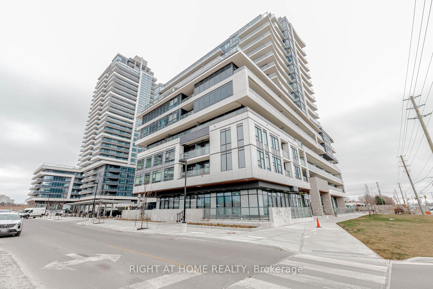 1480 Bayly St 809
