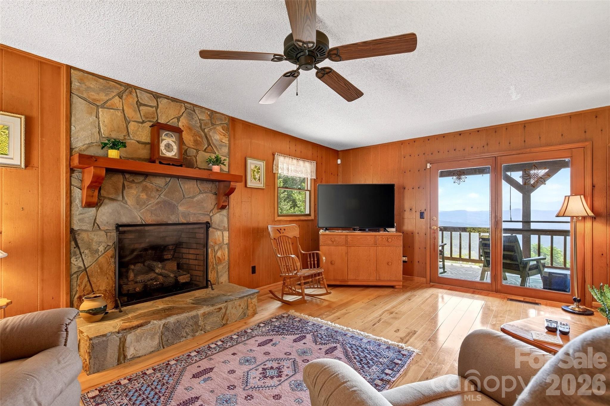 1347 Wipprecht Drive