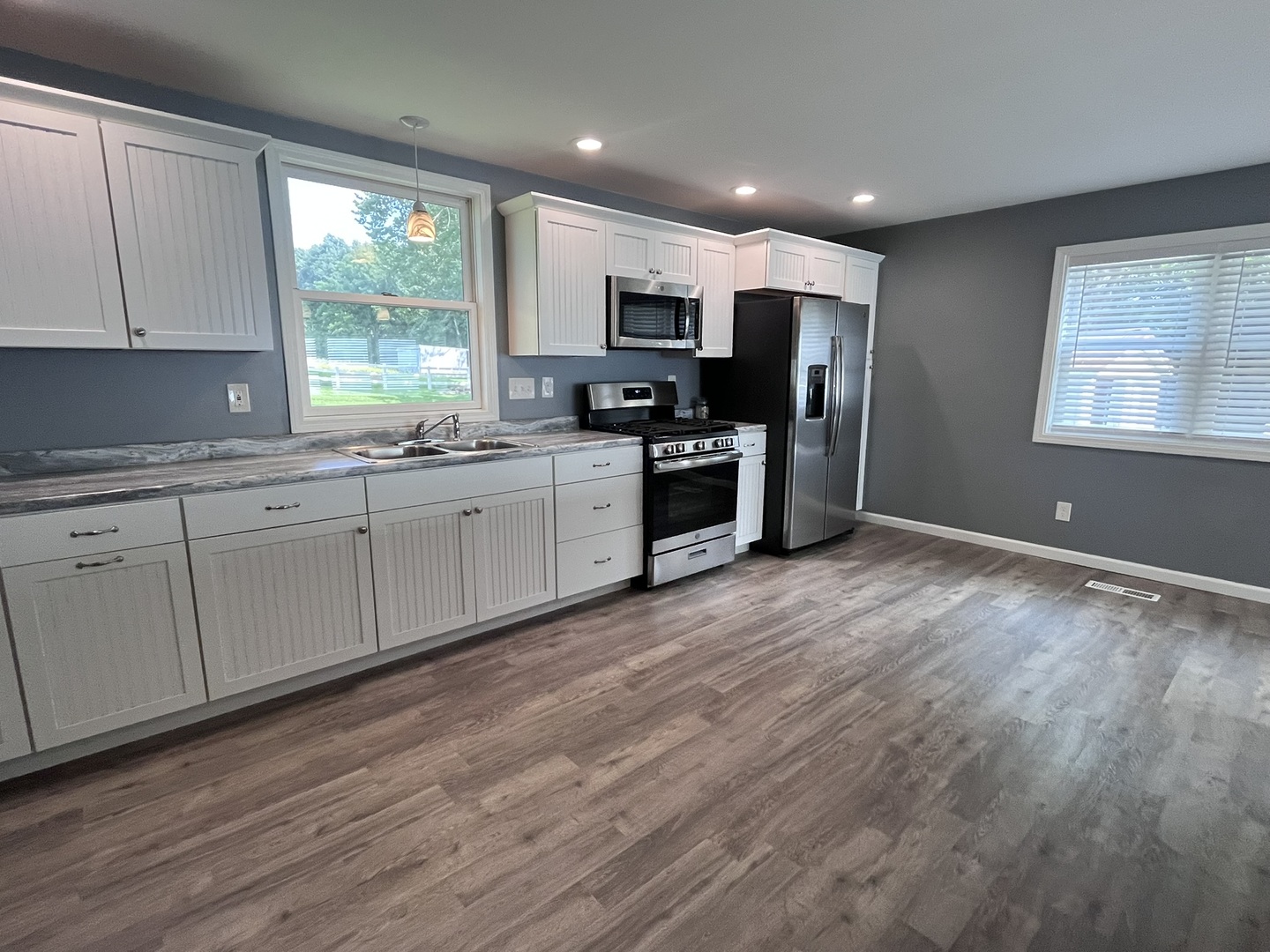 1720 Hugenberg Lane