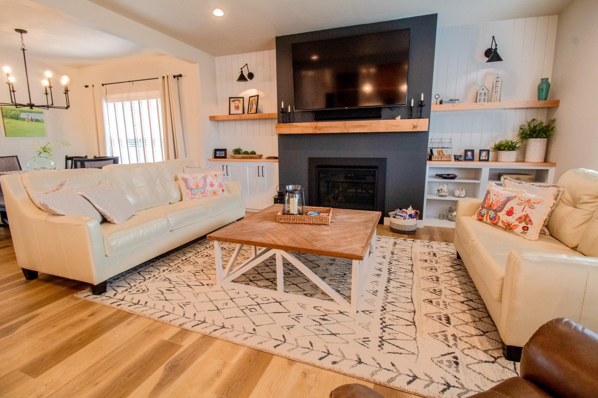 8825 Meadowlark Parkway