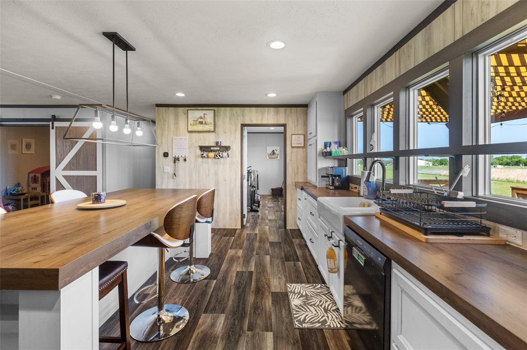 43 Oak Hollow Lane