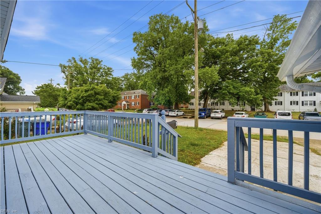 218 Bradford Avenue