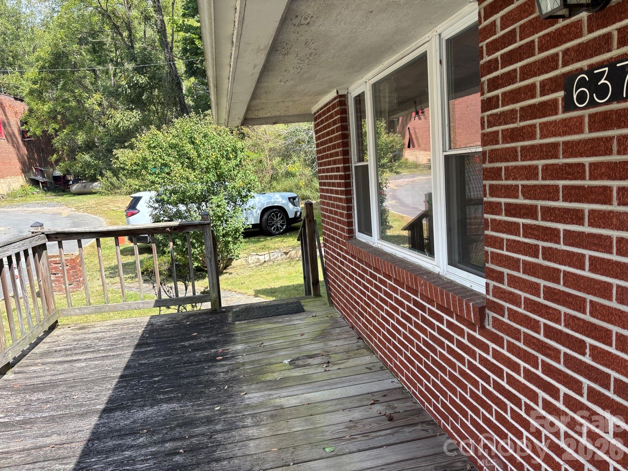 637 Toe Cane Road