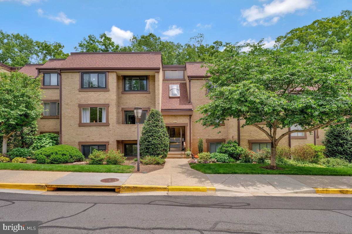 Welcome home to this beautifully maintained 2-bedroom, 2-bath condo nestled in a private, quiet community in the heart of Reston. Enjoy peaceful wooded views from your private balcony overlooking parkland, creating the perfect retreat for morning coffee or evening relaxation. Inside, you'll find numerous recent updates, including a new refrigerator, dishwasher, stove, oven, washer, and dryer installed in 2024, plus a newer HVAC system. Residents enjoy a deeded parking space, a guest pass, and access to Reston Association amenities, including a community pool just a half block away. Ideally located within walking distance to the Metro, restaurants, shopping, and grocery stores, including Harris Teeter, Whole Foods, Wegmans, Costco, Barnes & Noble, and PetSmart. Condo fees cover landscaping, snow removal, and all utilities except internet, making for easy, low-maintenance living in one of Northern Virginia's most convenient locations.