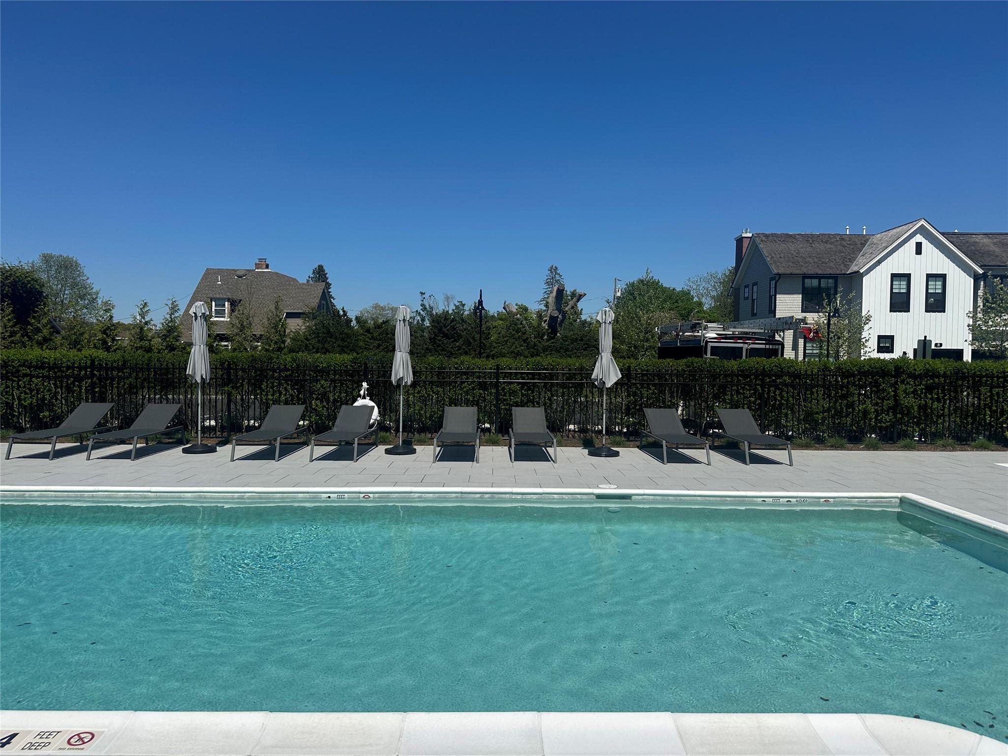 8 Magnolia Drive 2A
