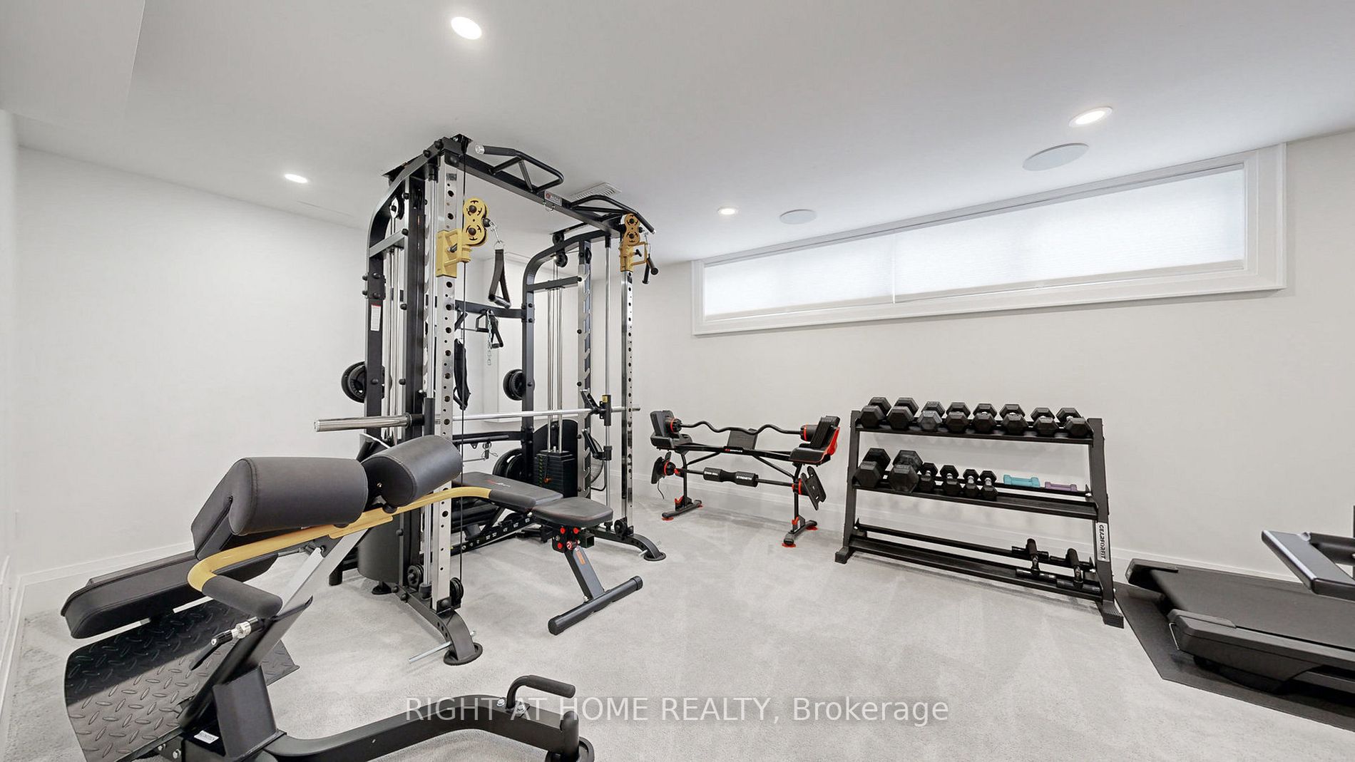 36 Littlewood Cres