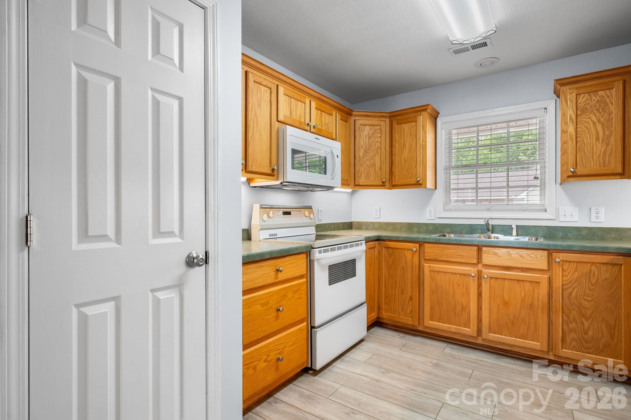 1268 Wexford Village Circle NE