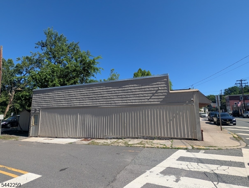 2 Greenwich St 0