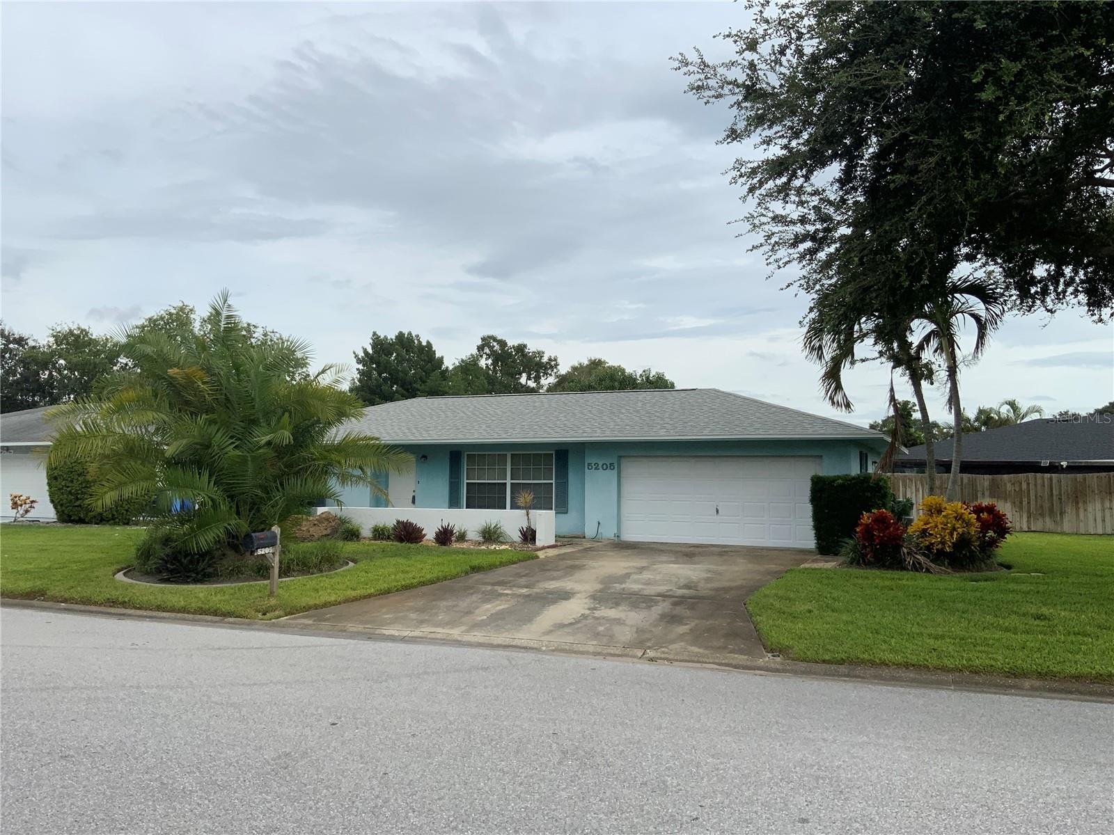 5205 36th Avenue Drive W