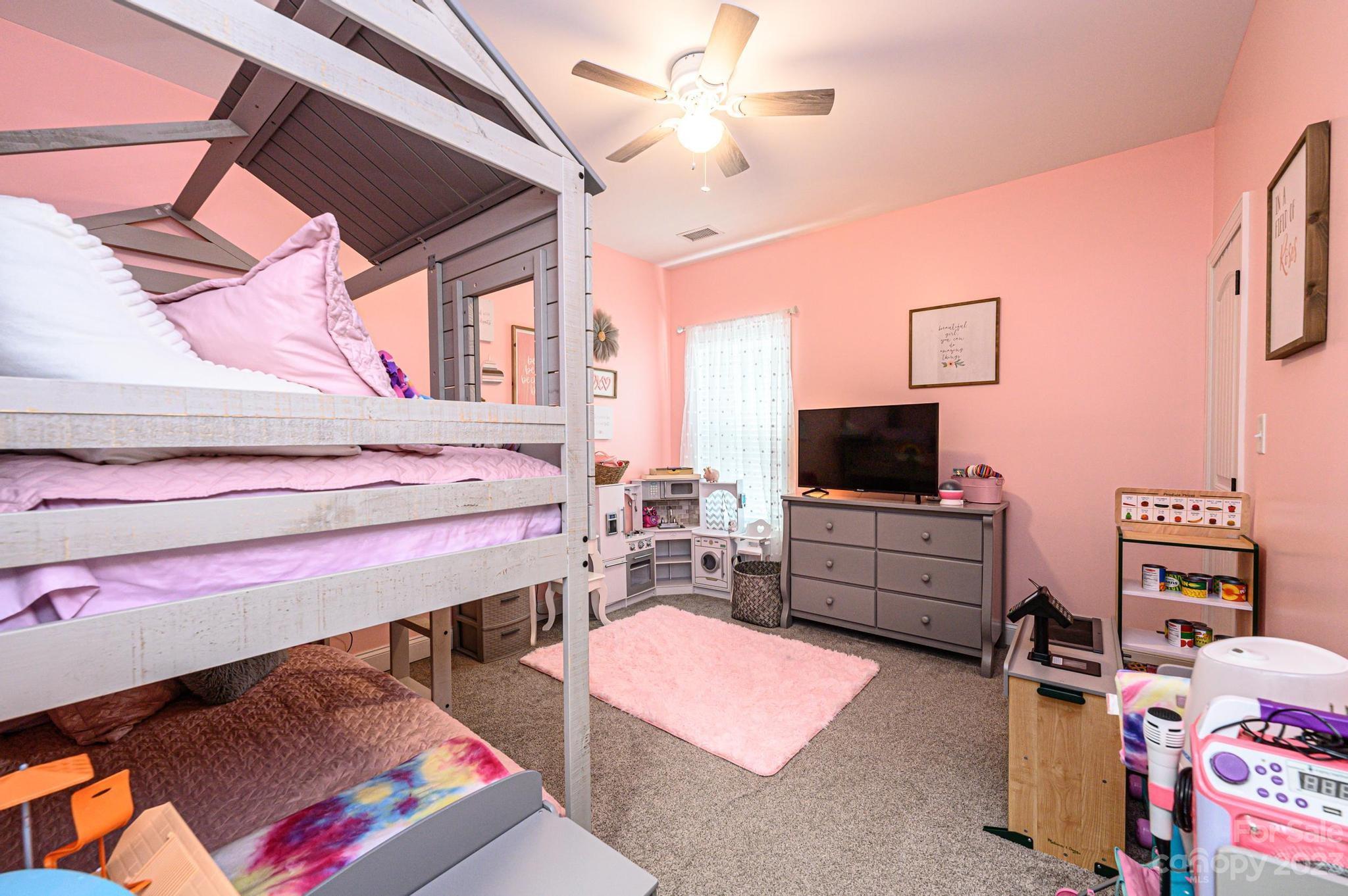 62 W Highland Avenue