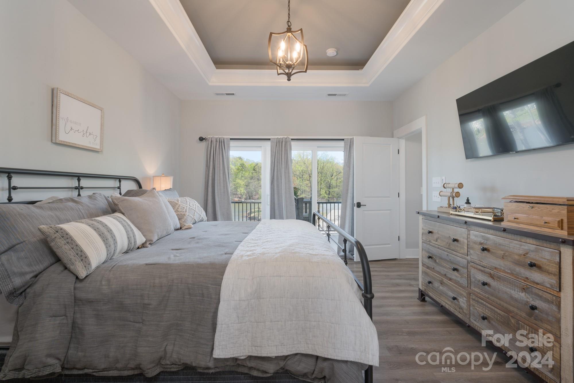 376 Landing Trail