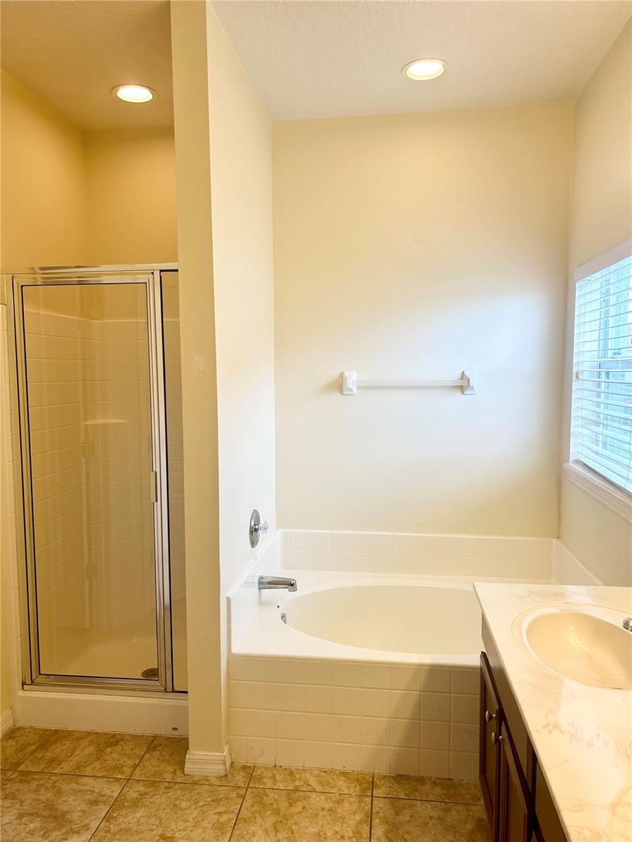 3807 Wood Thrush Drive