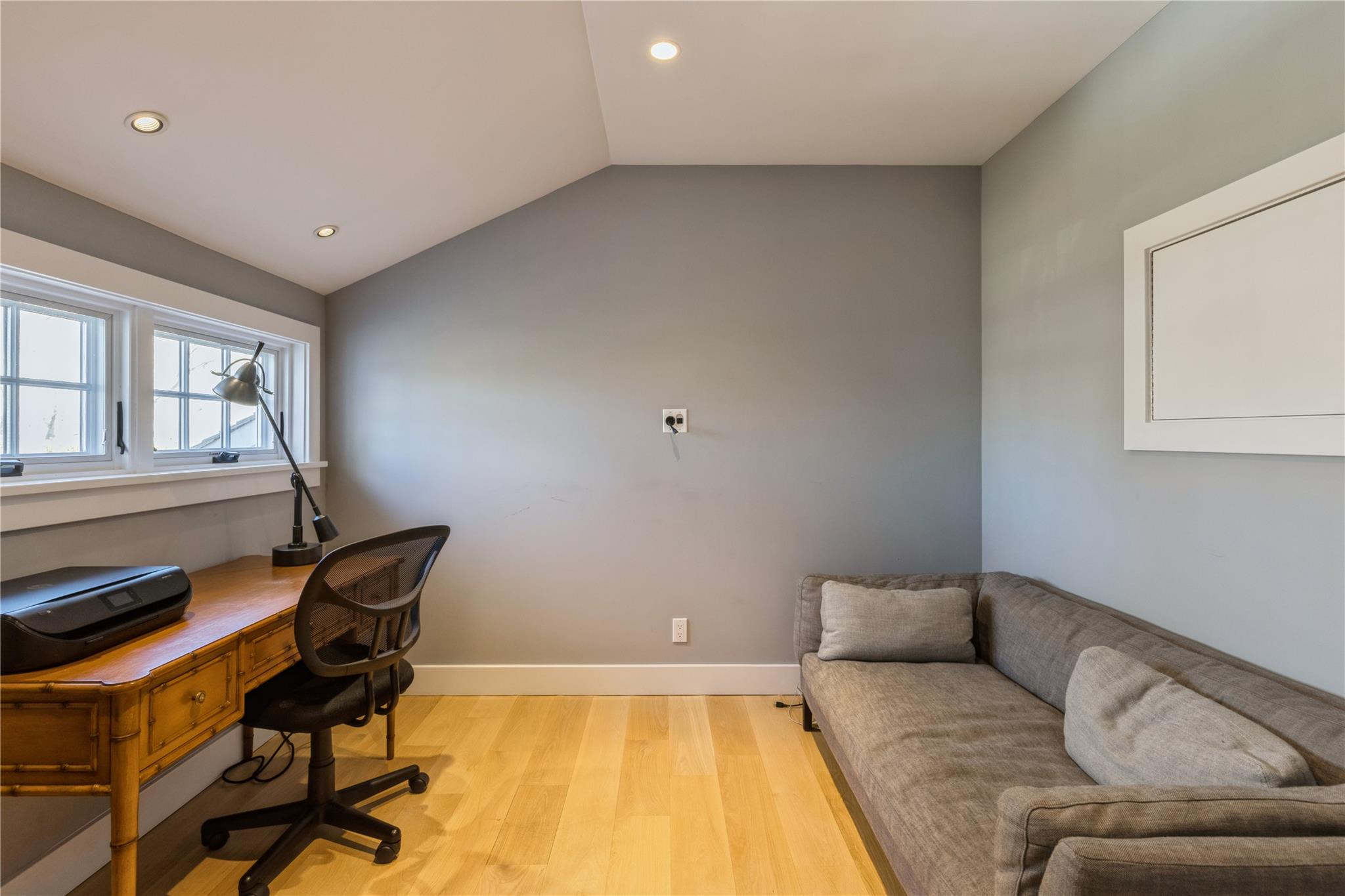 87 Meadow Way
