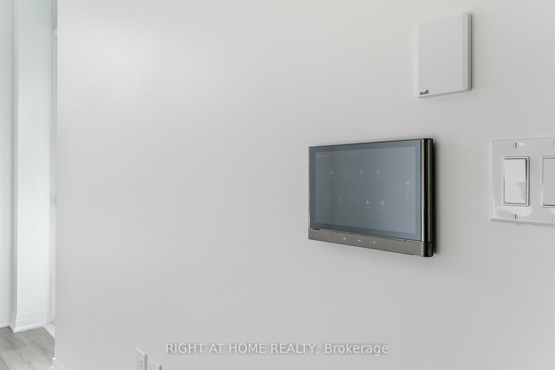 460 Gordon Krantz Ave 213