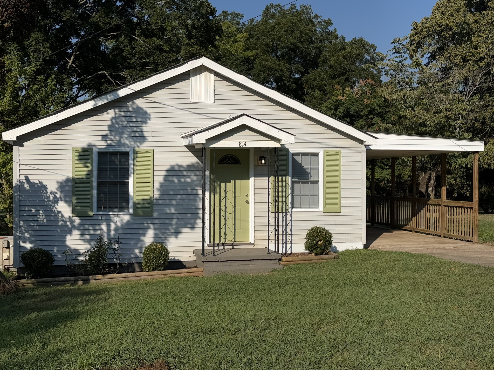 Charming 3 bed, 1 bath in the Heart of Winchester. Cute as a button and newly remodeled, this inviting home offers comfort, convenience, and an incredible bonus—an additional approximately 45'x207' lot included with the property. Inside, the home features fresh updates throughout and a concrete basement, perfect for storage or hobbies. The layout is cozy and efficient, ideal for anyone seeking an easy‑to‑maintain home with character. Located right in the heart of Winchester, you’re just moments from downtown shops, dining, and the historic town square. Enjoy walkable living with small‑town charm and room to breathe. Appliances have been ordered.