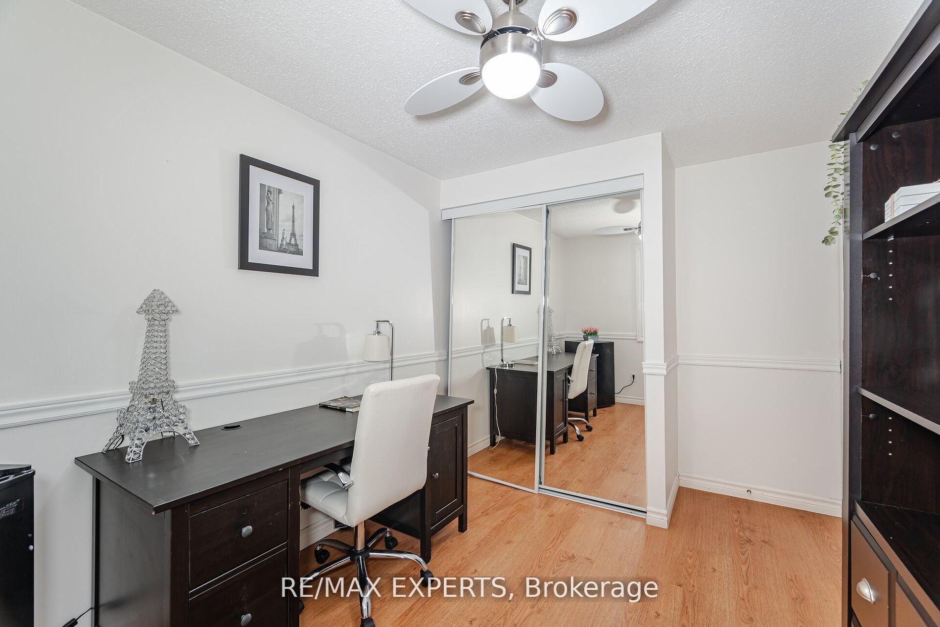 9 Grand River Crt