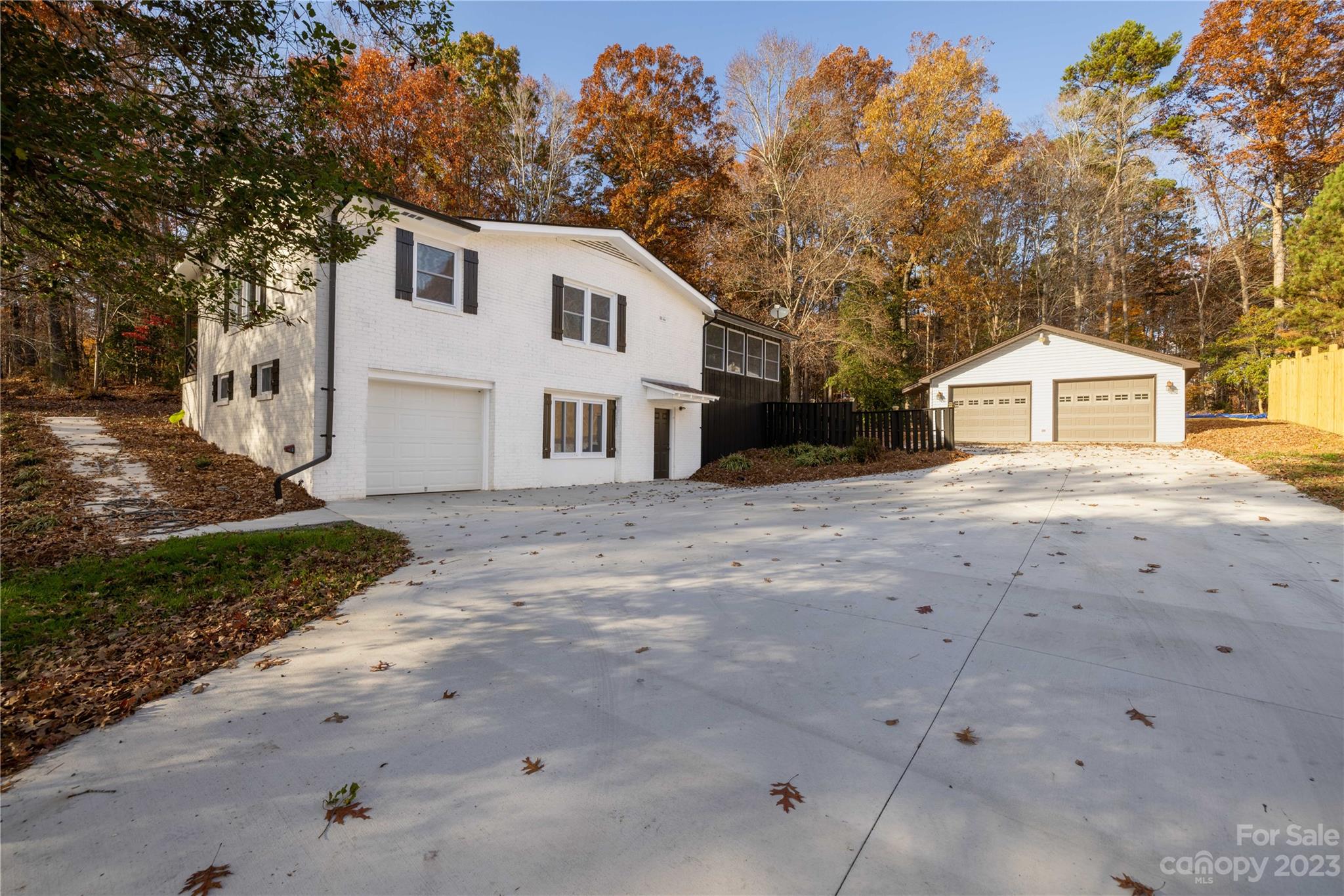 220 Holly Hills Drive
