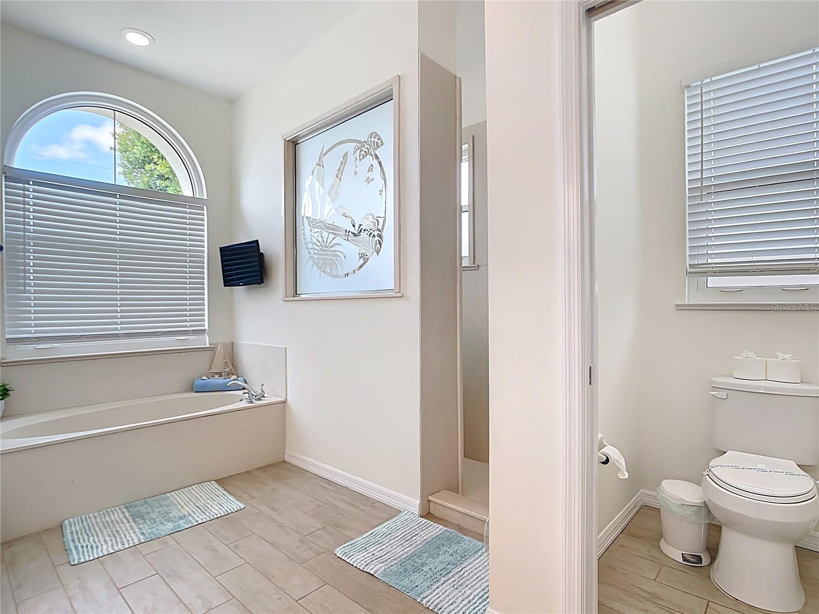 613 Boundary Boulevard