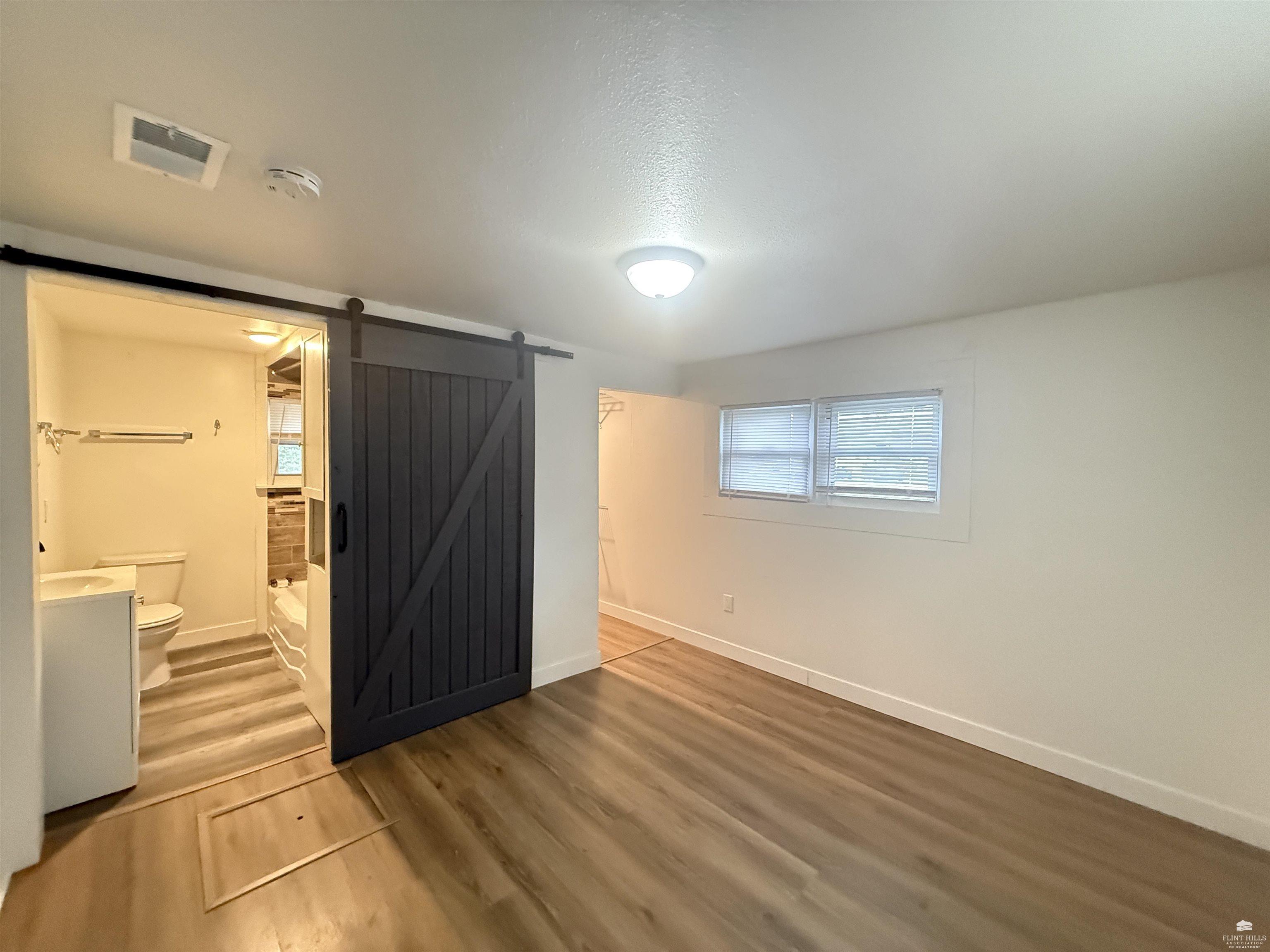 216 W Elm Street