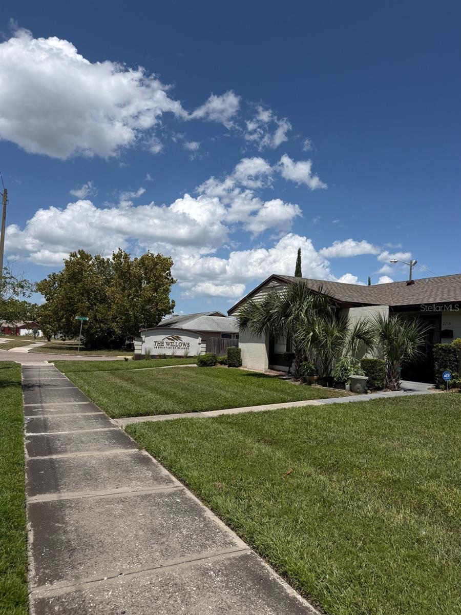 2711 Willow Run