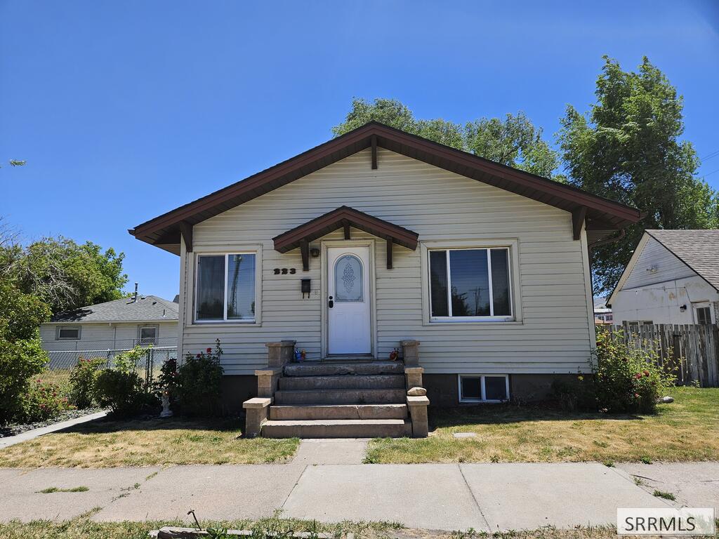 223 W Sublette Street
