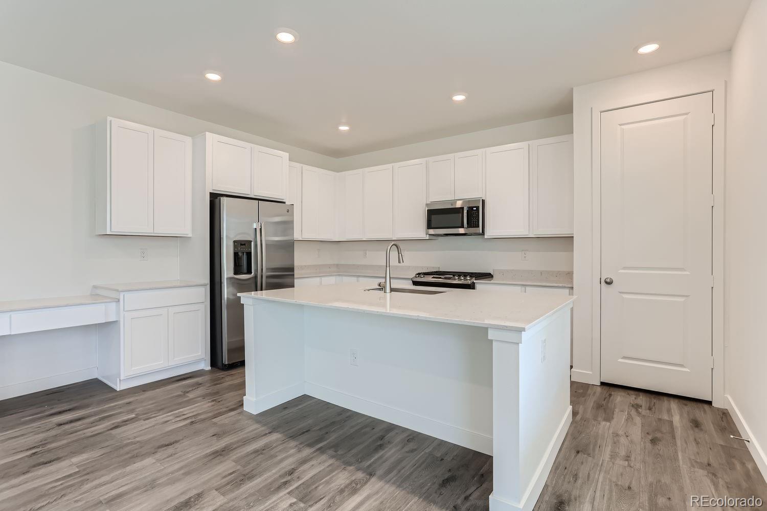 24498 E Pacific Place