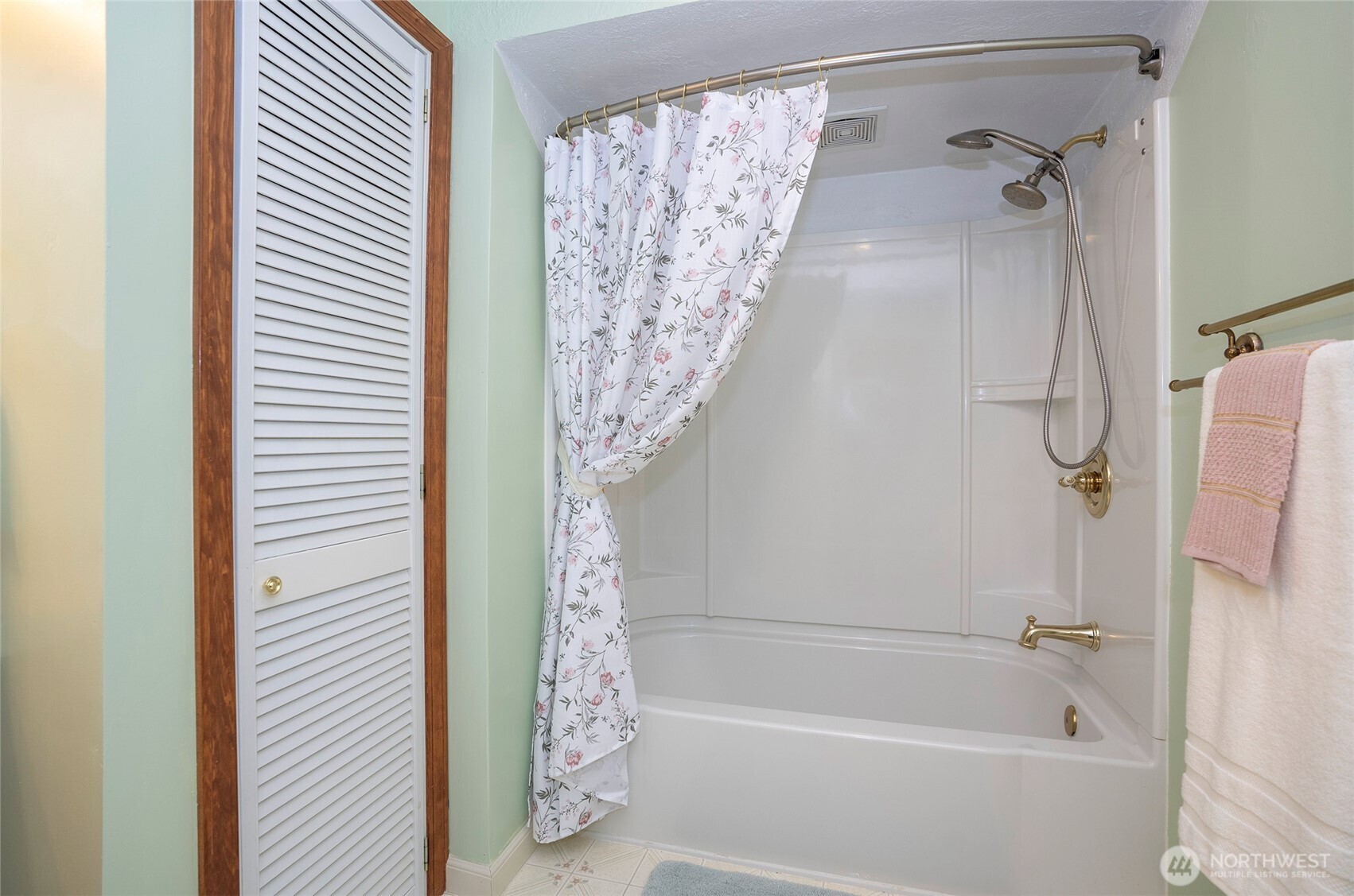 17843 NW Seabeck Holly Road