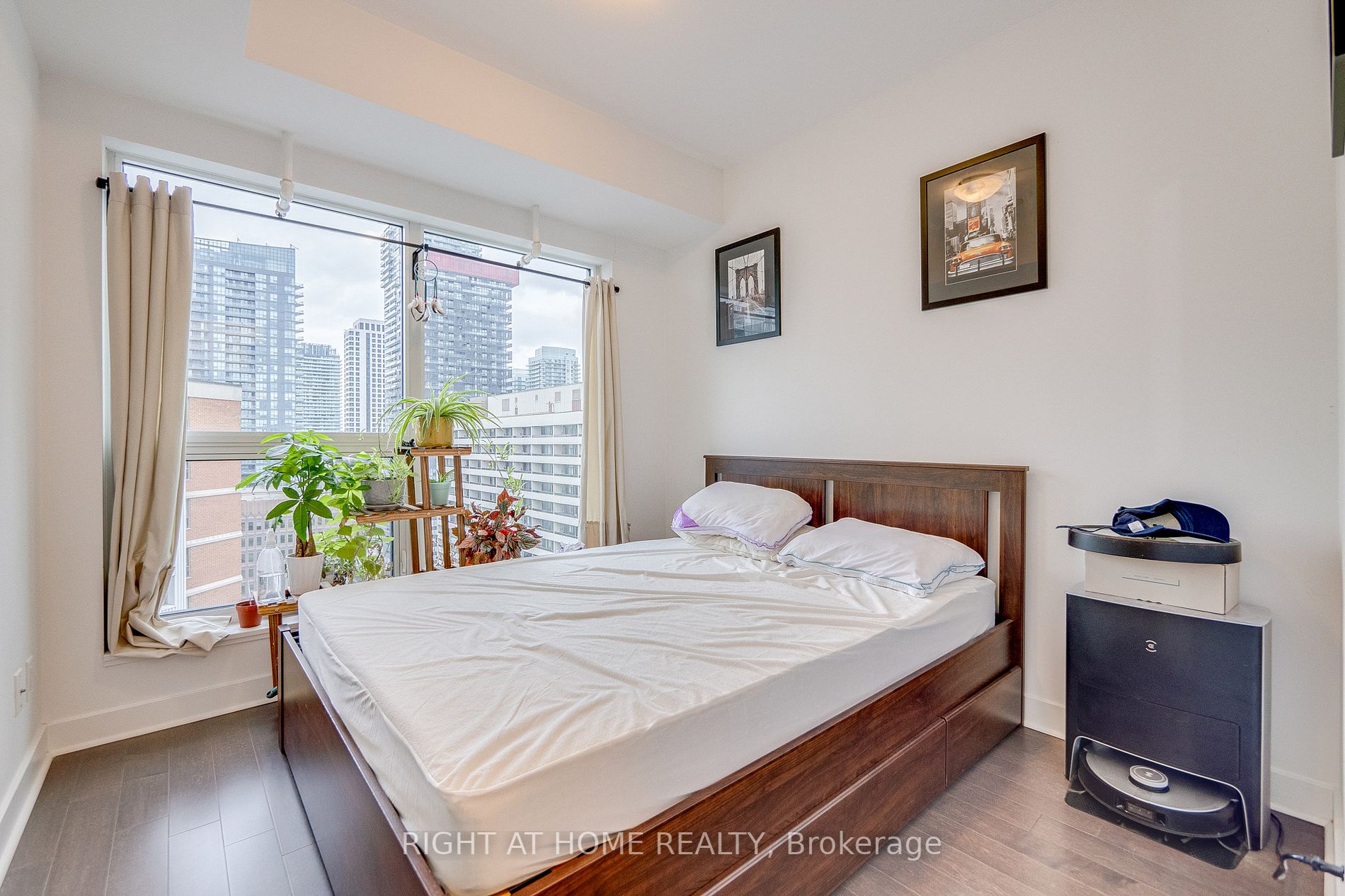 58 Orchard View Blvd 1707