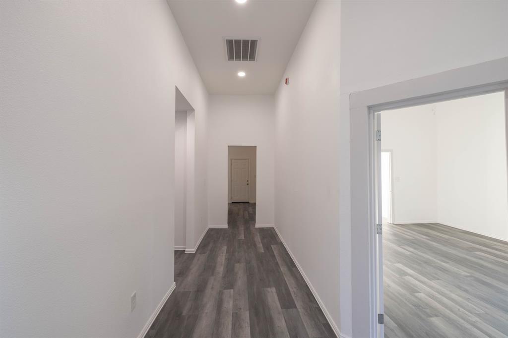 415 W 7th Street