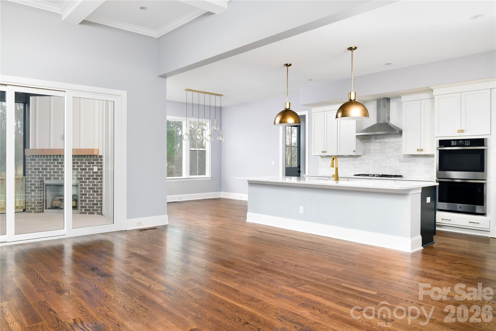 3874 Hickory Highway