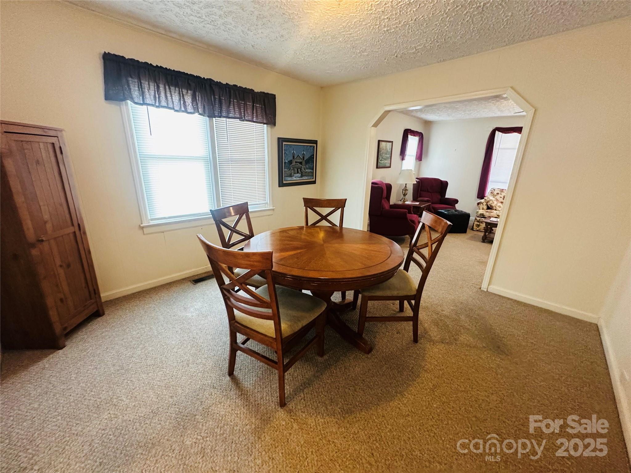 1011 Old North Road NW