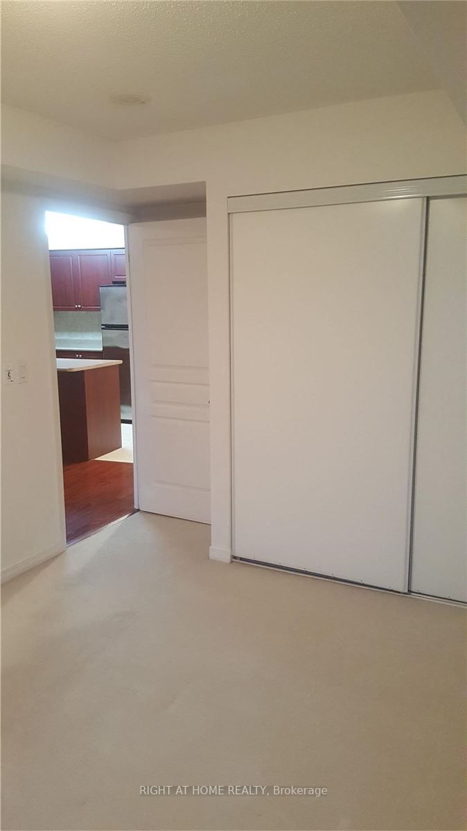 503 Beecroft Rd 1011