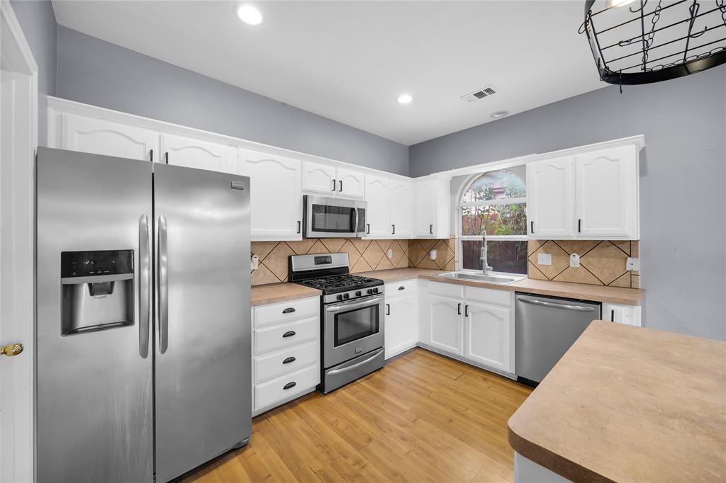 2713 Bull Shoals Drive