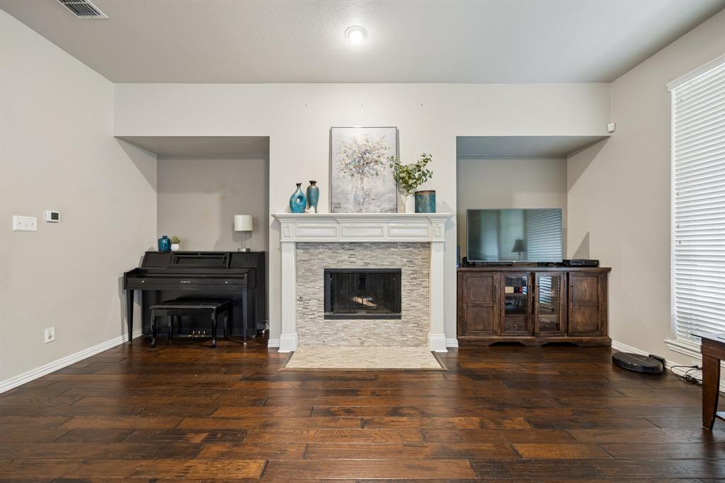 1607 Wood Creek Lane